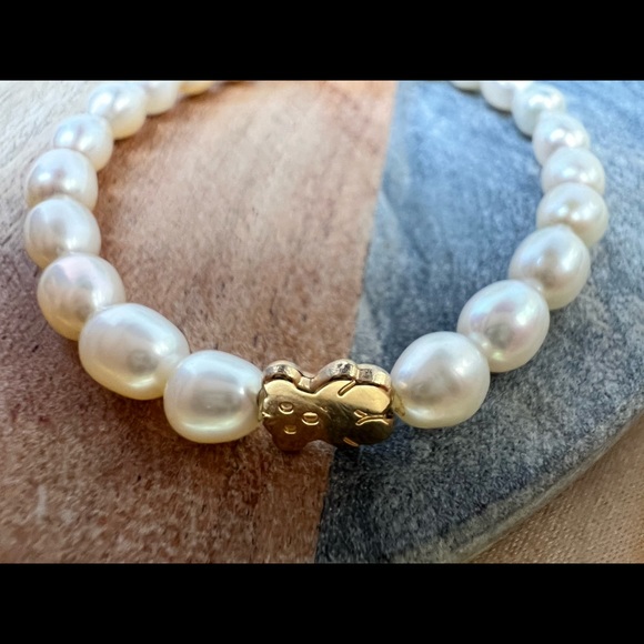 Beautiful Genuine White Pearl Stretch Bracelet 14K With Bear Motif - Picture 5 of 11
